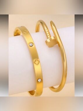 Gold Plated Stainless Steel 2pc Clover & Nail Love Bracelet Set